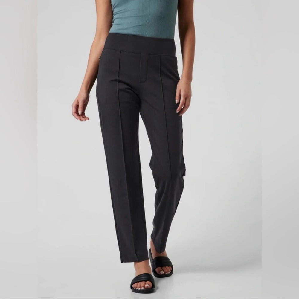 Athleta Eastbound Straight Pant Pintuck Black 10T